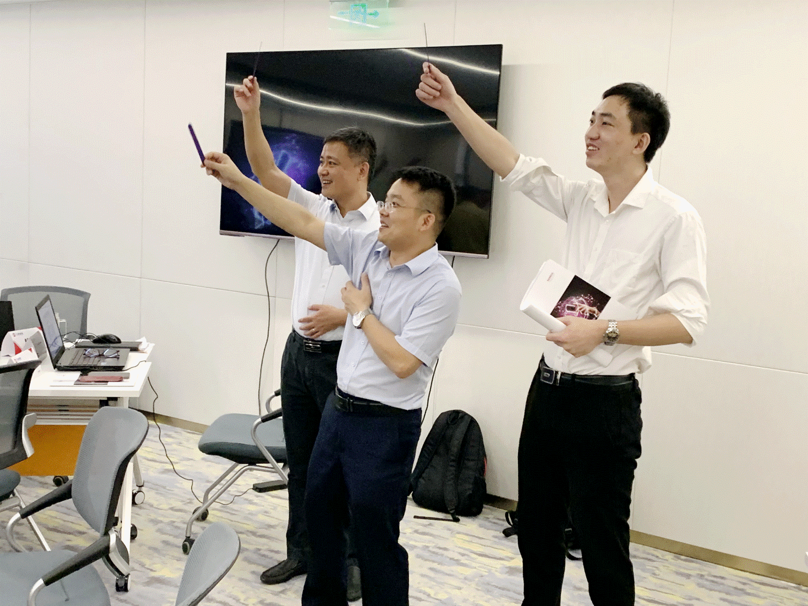 1600301594448639.gif 222.gif