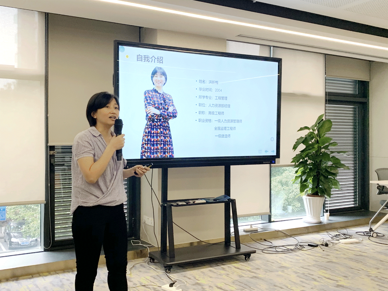 1600301621626148.gif 888.gif