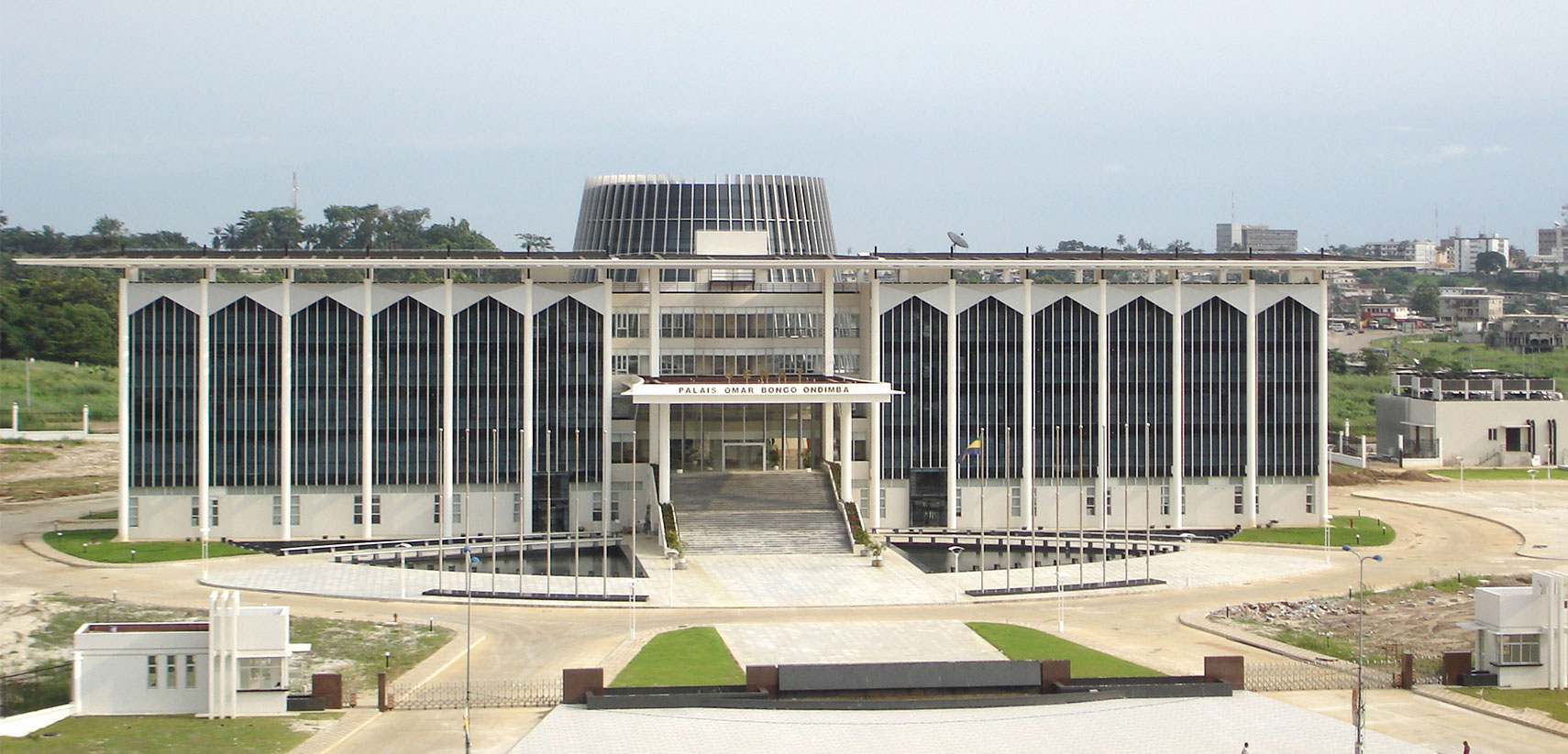 1759991248541248.jpg 加蓬參議院.jpg